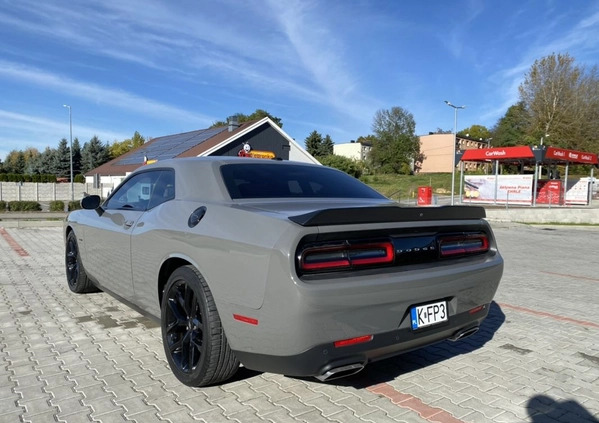 Dodge Challenger cena 141800 przebieg: 62200, rok produkcji 2019 z Kraków małe 407